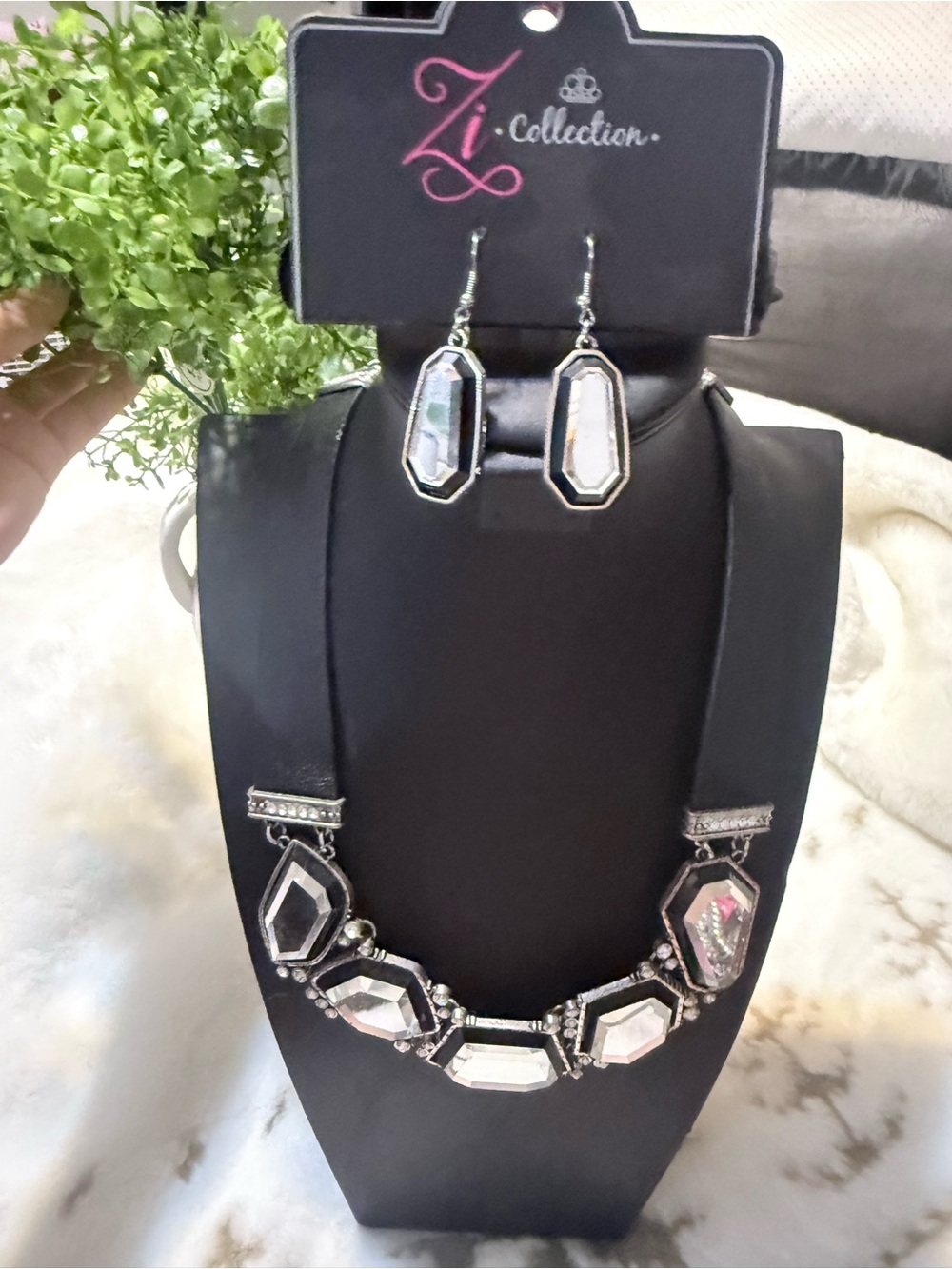 paparazzi Silver-Tone Faceted Clear Crystal Necklace and Earrings